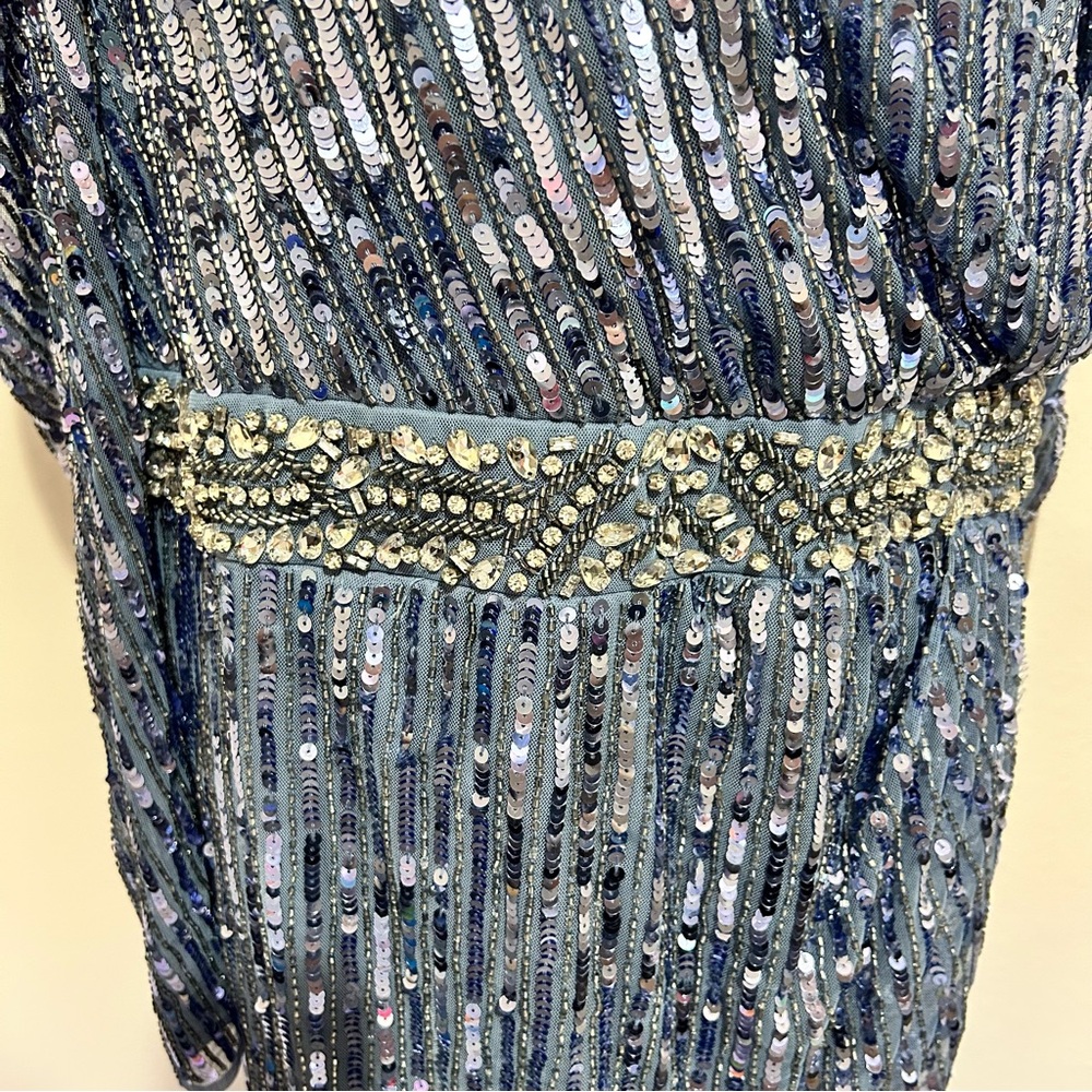 Mac duggal long sleeved sequin formal gown size 16 - Picture 5 of 15